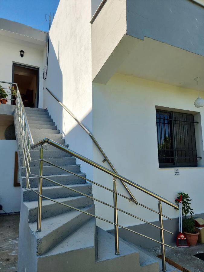 דורס Guest House Vila Elezi מראה חיצוני תמונה